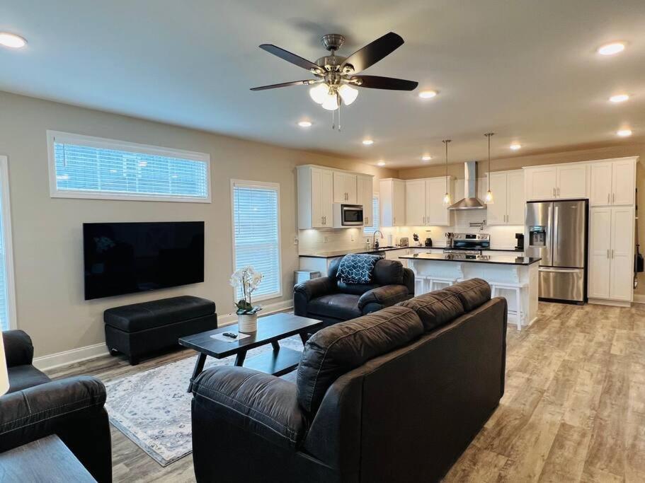 Luxury 4 Bedroom Home And Private Deck By Mcg 6 奧古斯塔 外观 照片